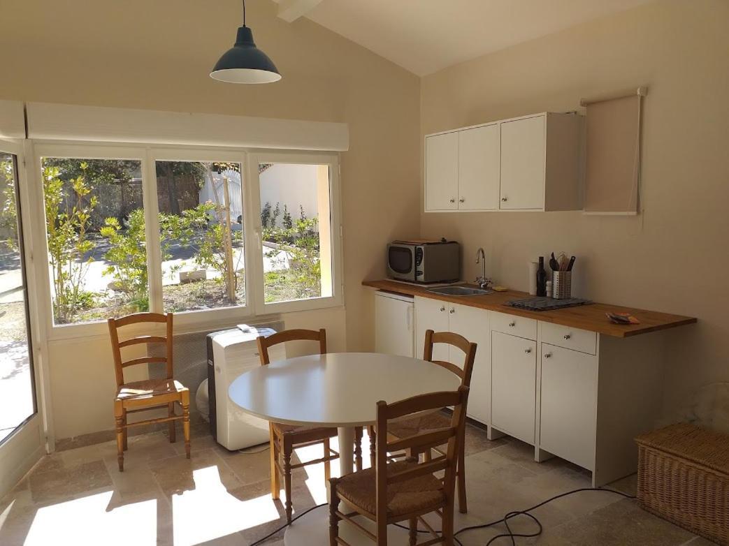 Studio"Le Petit Jas" Châteauneuf-de-Gadagne Exteriér fotografie