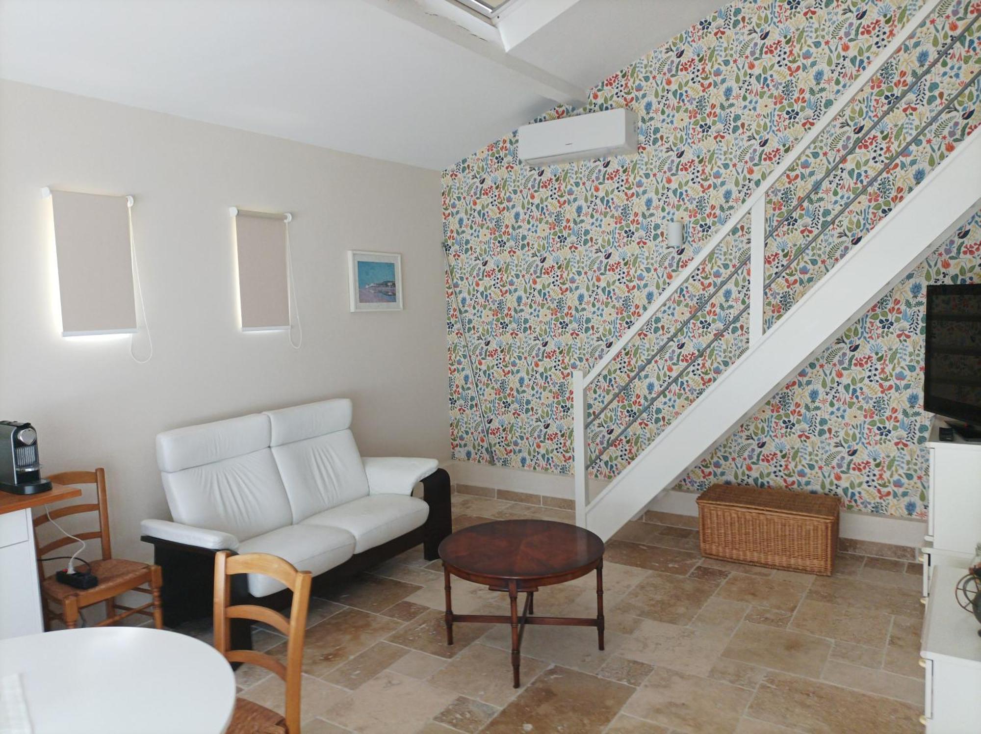 Studio"Le Petit Jas" Châteauneuf-de-Gadagne Exteriér fotografie